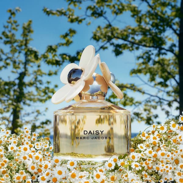 Marc Jacobs Daisy Eau de Toilette For Women & Body Lotion Set