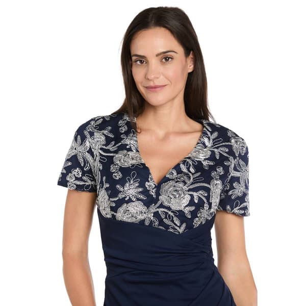 Womens R&M Richards Embroidered Top Ruched Side Gown