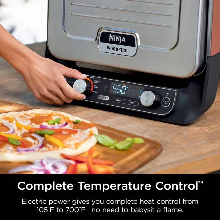 Ninja® Woodfire 8-in-1 Outdoor Oven