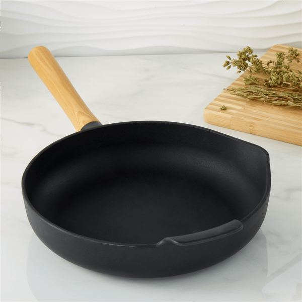 BergHOFF Ron Cast Iron 10.25in. Fry Pan