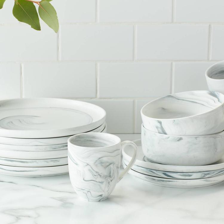 Stone Lain Brighton 16pc. Porcelain Dinnerware Set