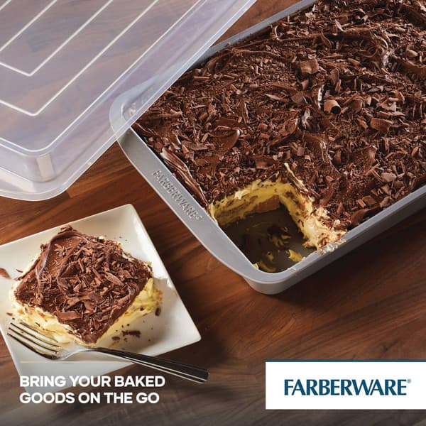 Farberware® SmartBrown Bakeware Nonstick Rectangular Cake Pan