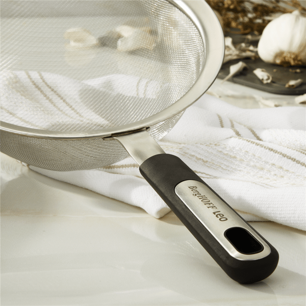 BergHOFF Leo Graphite Stainless Steel Mesh Strainer