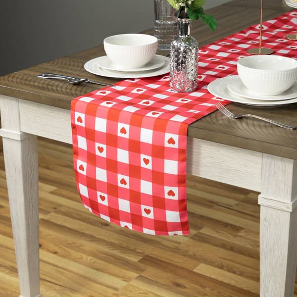 Northlight Seasonal Valentine''s Day Checkered Heart Table Runner