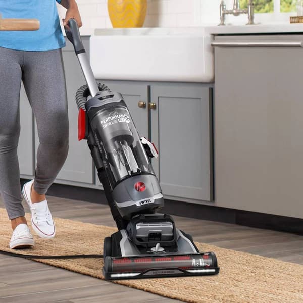 Hoover® Maxlife Elite Swivel XL Pet Vacuum