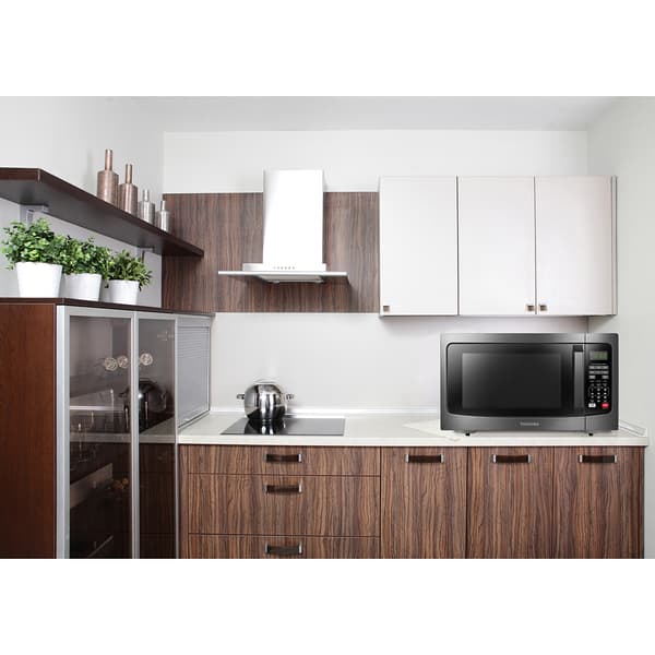 Toshiba 1.2 cu. ft. Smart Sensor Microwave Oven