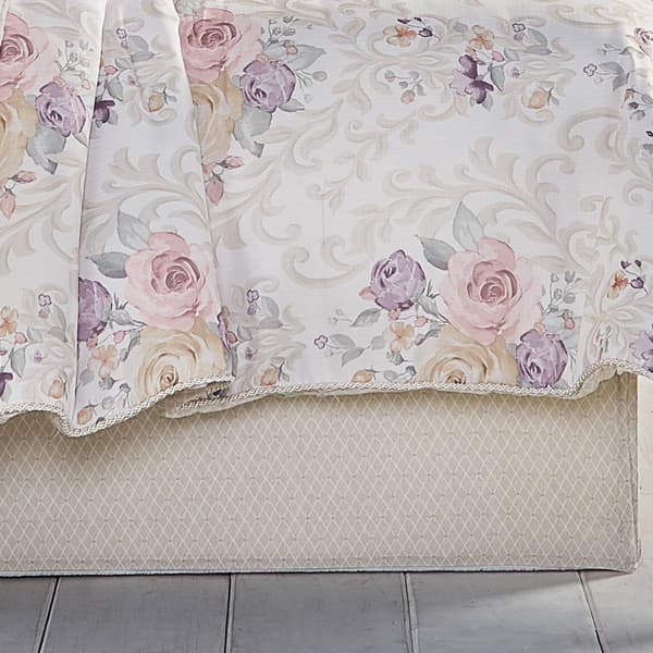 Royal Court Chardonnay Quilt Set