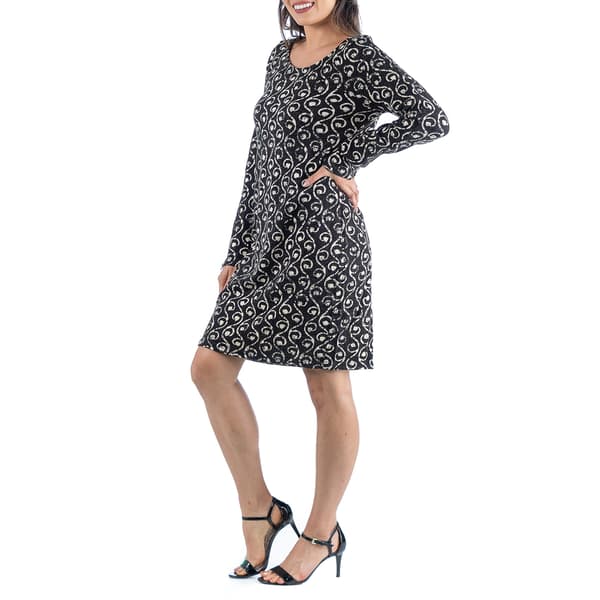 Womens 24/7 Comfort Apparel Leaf Print Long Sleeve Sweater Dress
