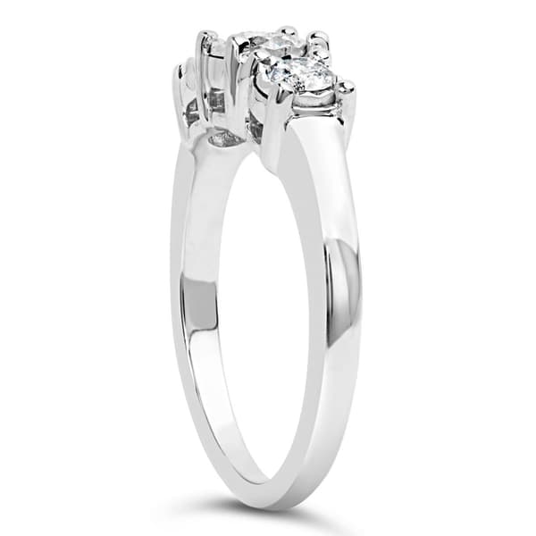 Haus of Brilliance 1/2ctw. Lab Grown Diamond 3 Stone Ring