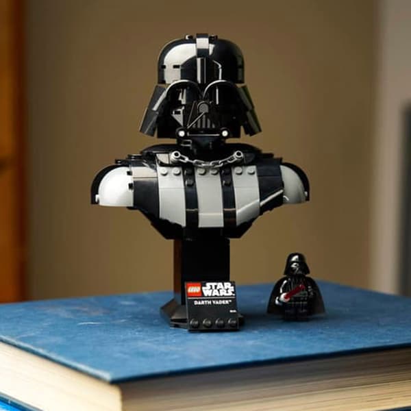 LEGO® Star Wars™ Darth Vader™ Bust