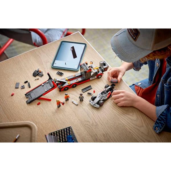 LEGO® City F1® Display Truck with Audi F1® Race Car Building Kit