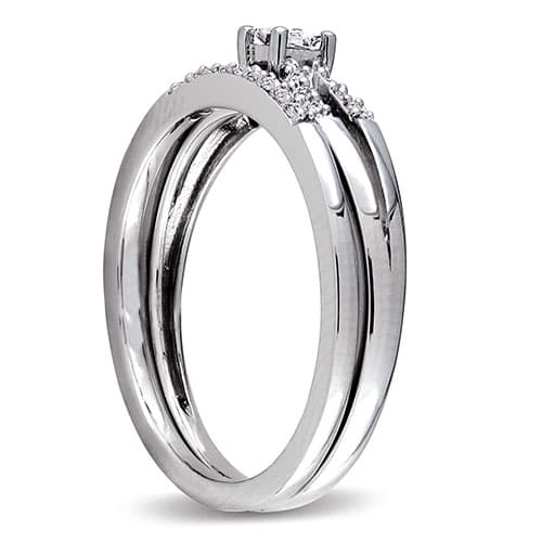 Loveblooms™ Princess & Round Diamond Bridal Ring Set