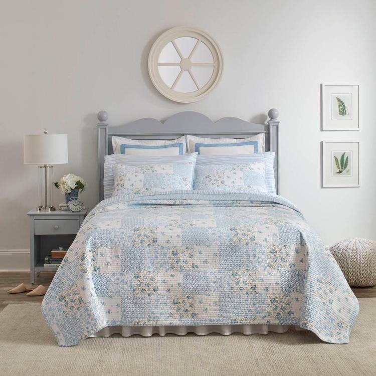 Laura Ashley(R) Kenna 136 Thread Count Reversible Quilt Set