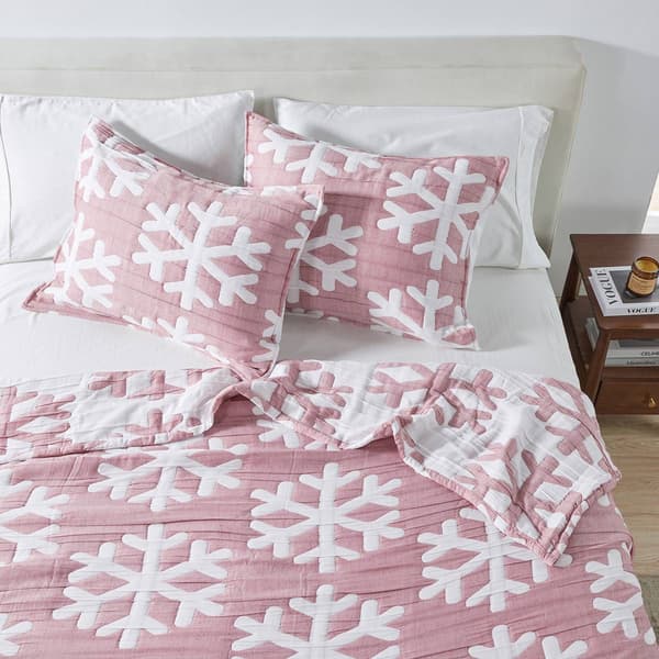 FreshFolds Nino 3pc. Patchwork Stitched Snowflake Quilt Set