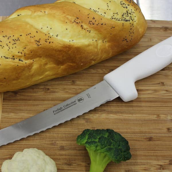 BergHOFF Ergonomic 9in. Curved Serrated Bread Knife