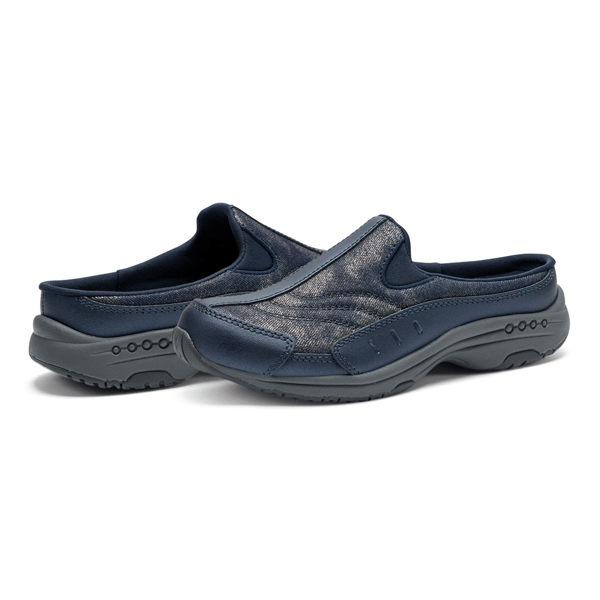 Womens Easy Spirit Traveltime772 Walking Clogs