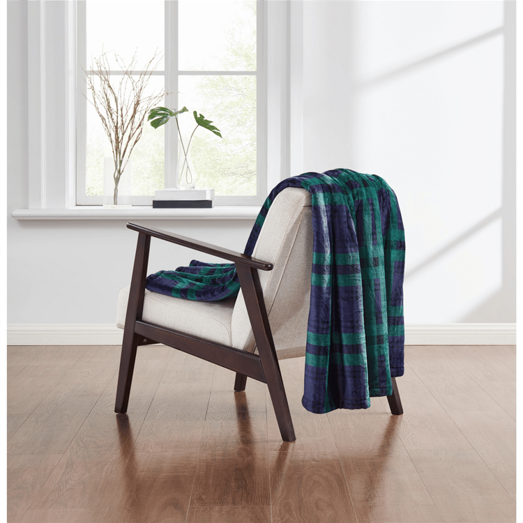 Truly Soft Cuddle Warmth Tartan Plaid Throw