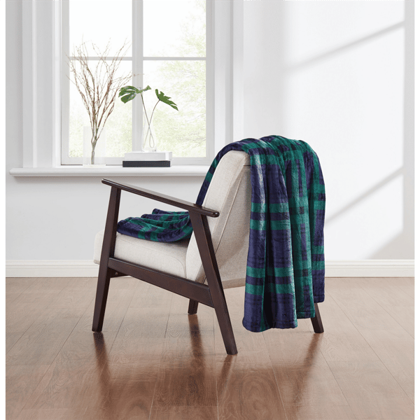 Truly Soft Cuddle Warmth Tartan Plaid Throw - image 