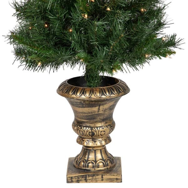 Northlight Seasonal 5pc. Pre-Lit Artificial Christmas Set