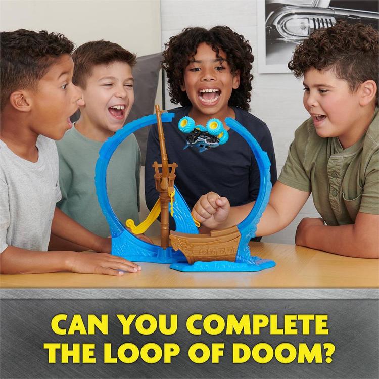 Spin Master Monster Jam Megalodon Loop of Doom Stunt Playset