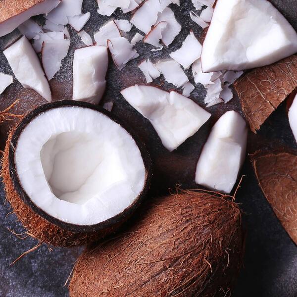 Superfoods Coconut Milk Moisture Therapy Shampoo