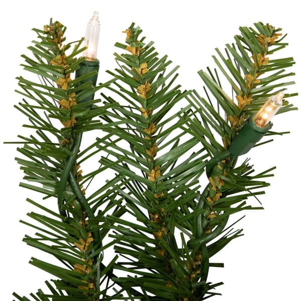Northlight Seasonal 36in. Pre-Lit Artificial Christmas Wreath