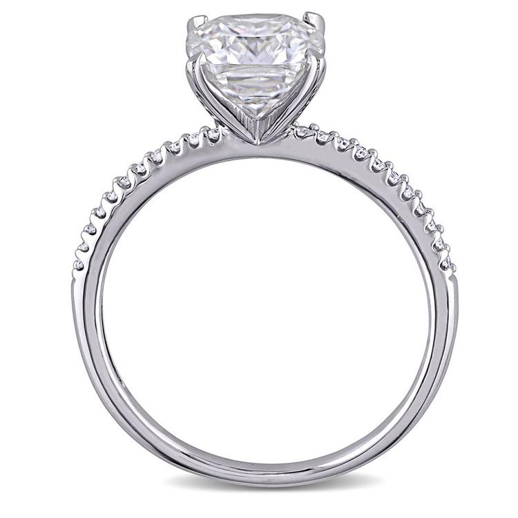 Diamond Classics™ Cushion Cut Prong Set Engagement Ring