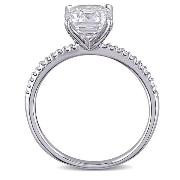 Diamond Classics&#8482; Cushion Cut Prong Set Engagement Ring