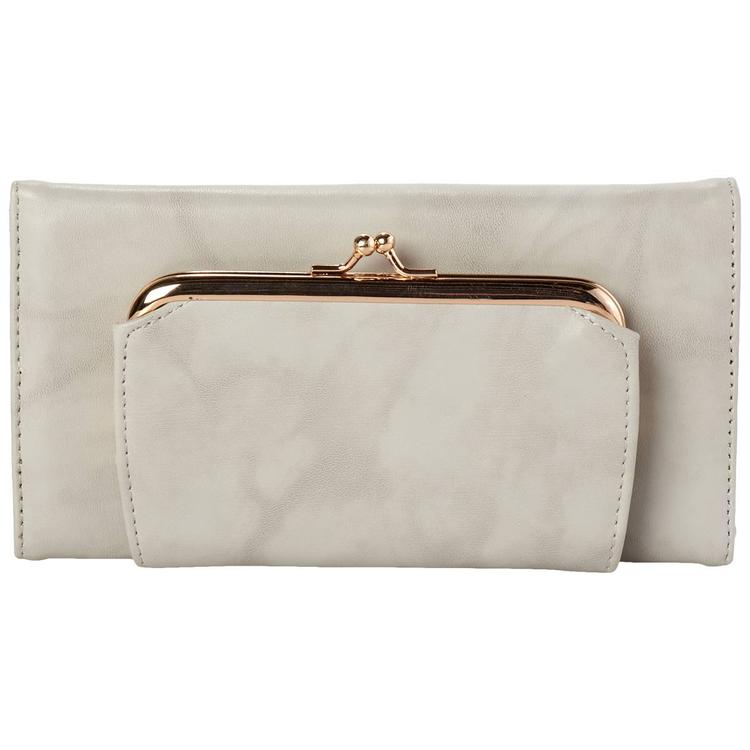 Womens Buxton Organizer Clutch