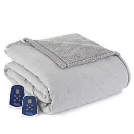 Micro Flannel&#40;R&#41; Reverse to Sherpa Heated Blanket