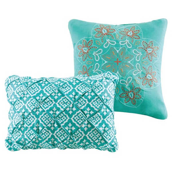 VCNY Home Yara Aqua Medallion Reversible Quilt Set