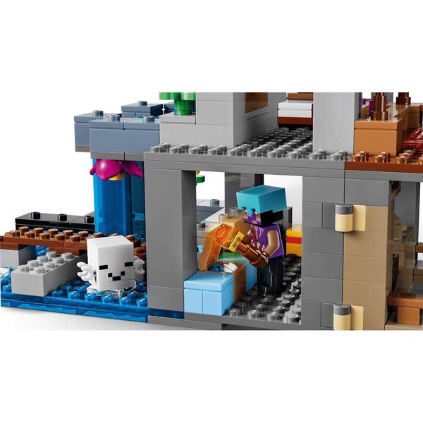 LEGO® Minecraft Ghast Station Building Kit
