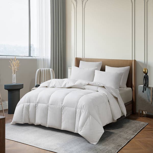 Martha Stewart All Season 233TC Cotton Goose Down Comforter