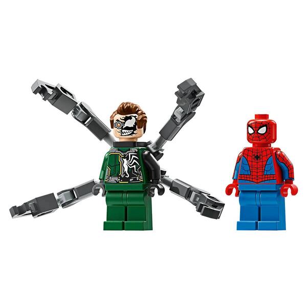 LEGO&#174; Marvel Motorcycle Chase Spidey vs. Doc Ock