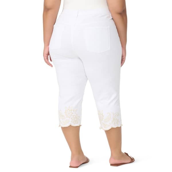 Plus Size Gloria Vanderbilt Amanda Scallop Embroidery Hem Capris