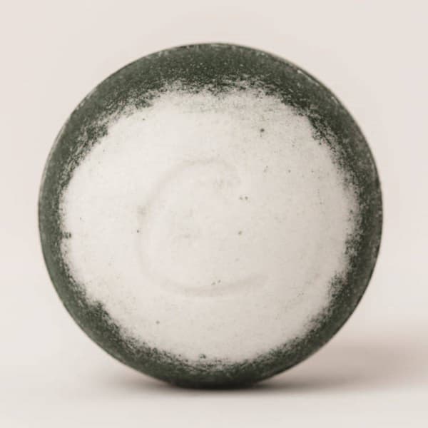 Cosset Down to Earth Grounding Milk Therapy Bomb(R)