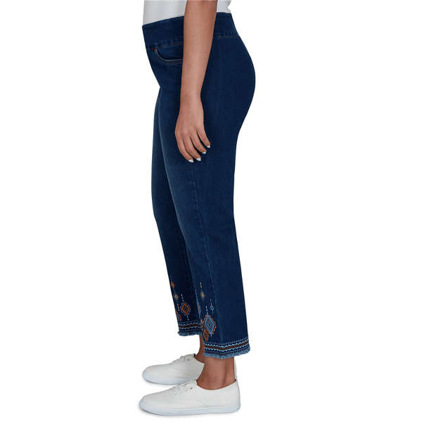 Petite Alfred Dunner Tuscany Pull On Aztec Embroidered Jeans