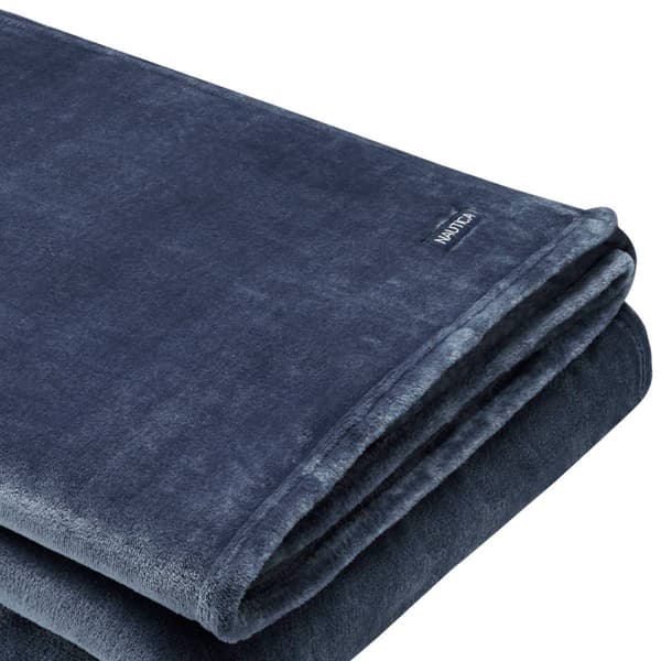 Nautica Solid Blanket
