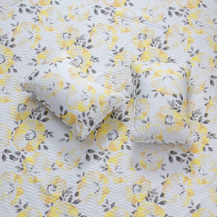 FreshFolds Helene 3pc. Reversible Watercolor Flowers Quilt Set