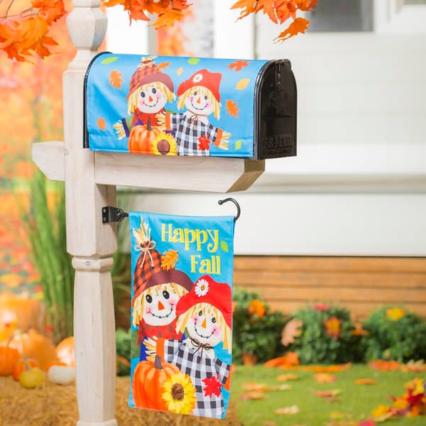 Evergreen Happy Scarecrow Couple Garden Linen Flag