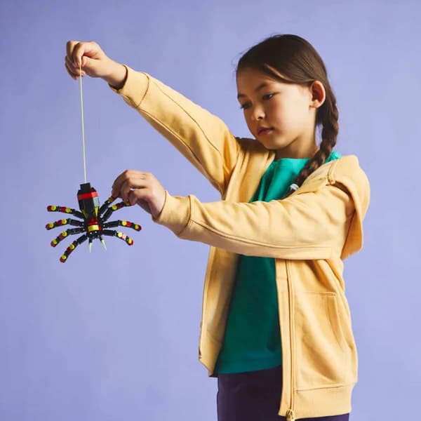 LEGO&#174; Creator Wild Animals: Surprising Spider