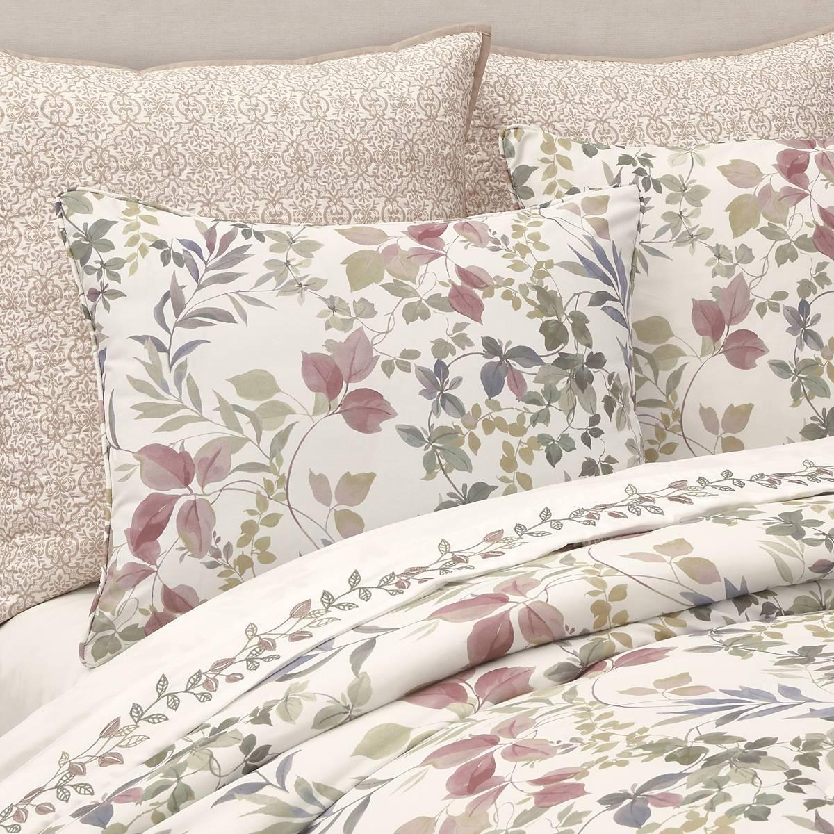 Royal Court Rosewood 4pc. Reversible Comforter Set