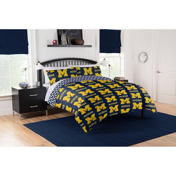 NCAA Michigan Wolverines Bed In A Bag Set - image 