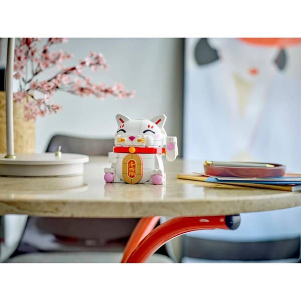 LEGO® Lucky Cat Building Kit
