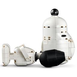 LEGO® Ideas Peanuts™ Snoopy''s Doghouse