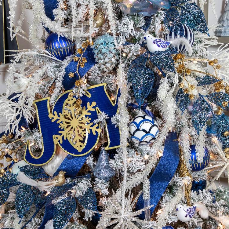 Northlight Seasonal 37in. Glittered Blue Fern Christmas Spray