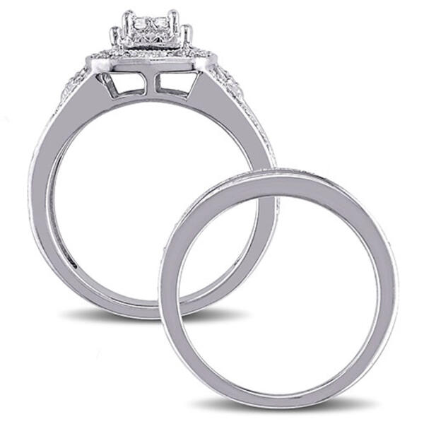 Loveblooms&#8482; Princess & Round Diamond Bridal Ring Set