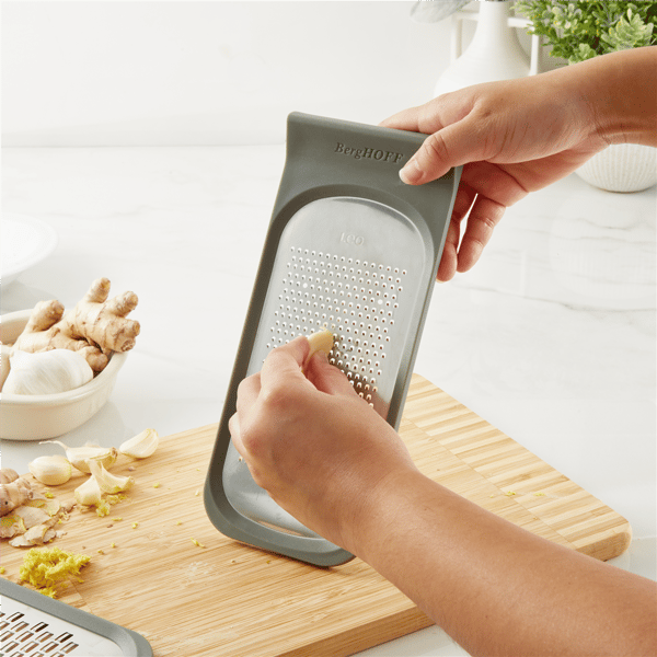 BergHOFF Leo Balance  9.5in. Double Coarse & Ribbon Grater