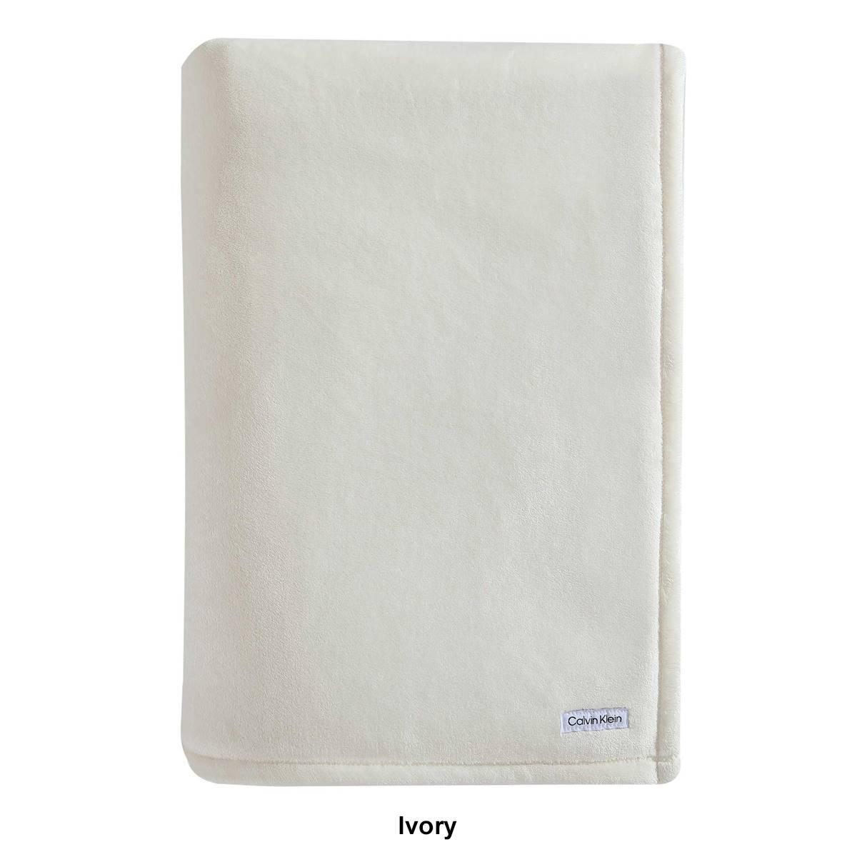 Calvin Klein Solid Plush Blanket