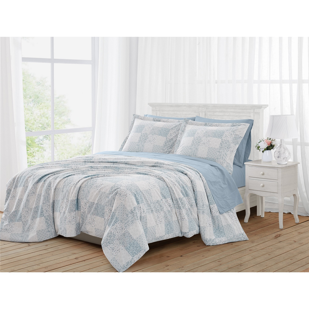 The Farmhouse by Rachel Ashwell Bohemian Rhapsody Comforter Set
